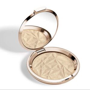 BECCA Shimmering Skin Perfector Pressed Highlighter